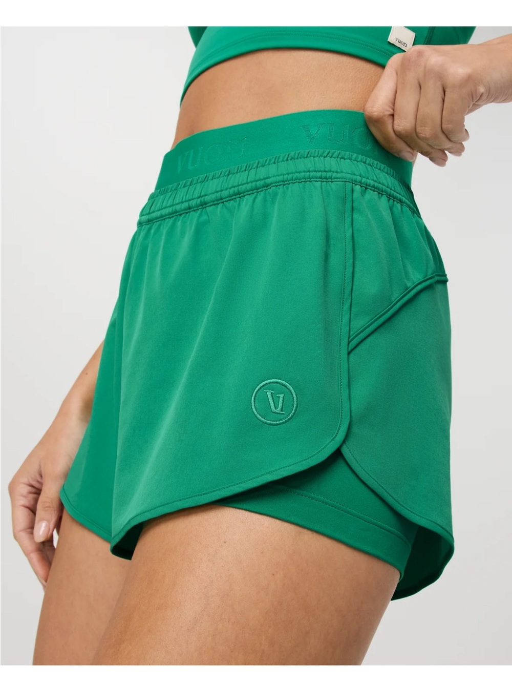 Vuori Luna Piped Emerald Shorts
